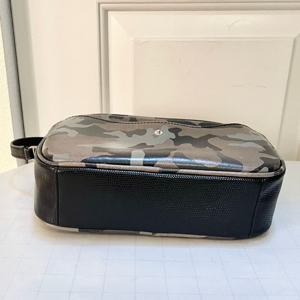 G.I.L.I camo crossbody bag - Picture 7 of 13